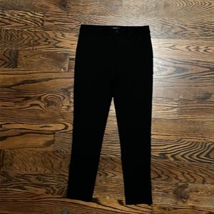 Theory Black 5-Pocket Skinny Pants Contemporary and Comfortable  Women’s size 2.